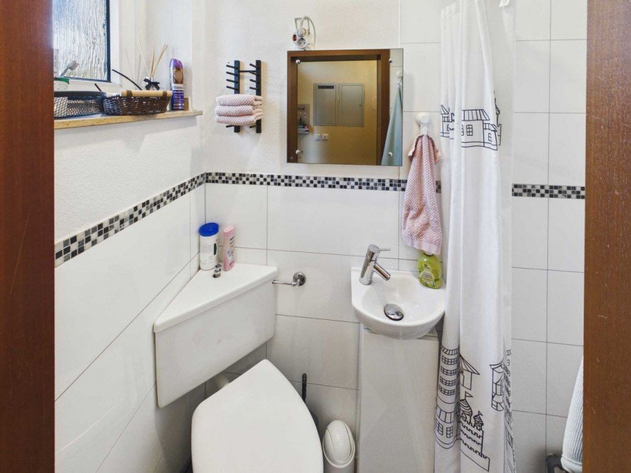 G�ste WC Doppelhaush�lfte Essen