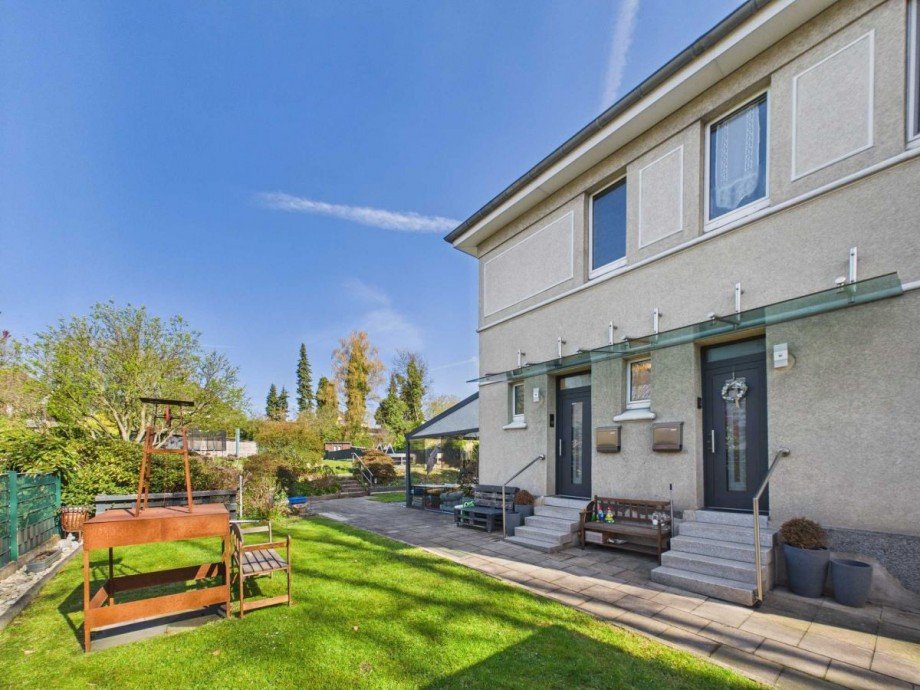 Hausansicht Doppelhaush�lfte Essen