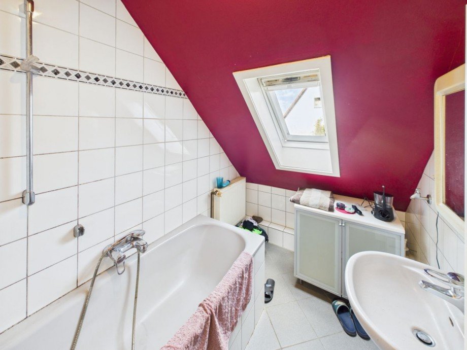 Badezimmer 1. OG Zweifamilienhaus Essen