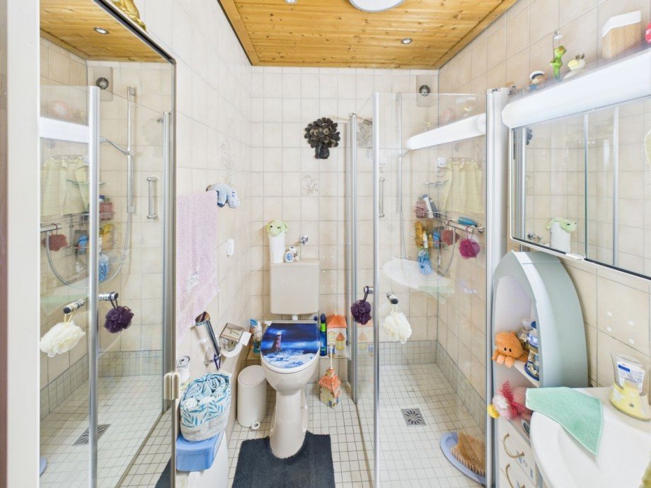 Badezimmer EG Mehrfamilienhaus Oberhausen