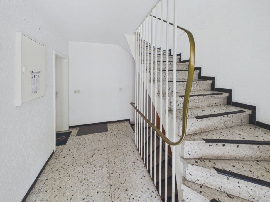 Treppenhaus Dachgeschosswohnung Essen