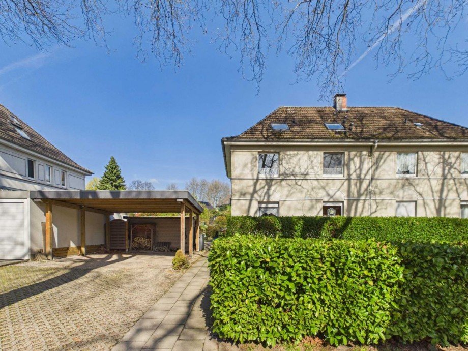 Hausansicht Doppelhaush�lfte Essen