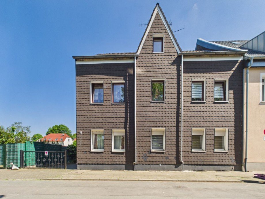 Hausansicht Mehrfamilienhaus Essen